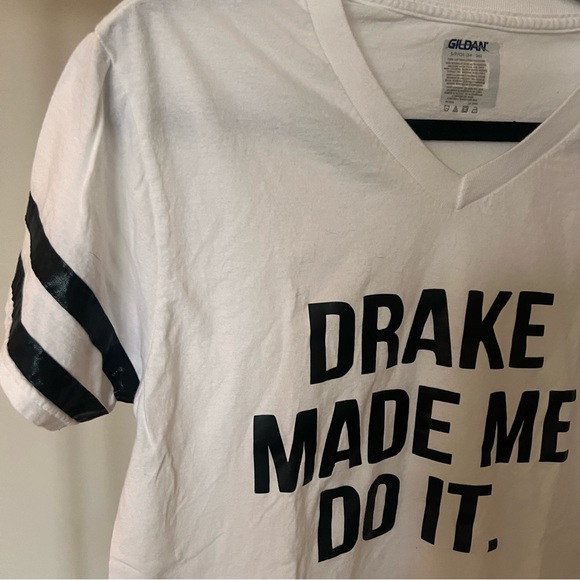 “Drake Made Me Do It” T-Shirt - Picture 3 of 4